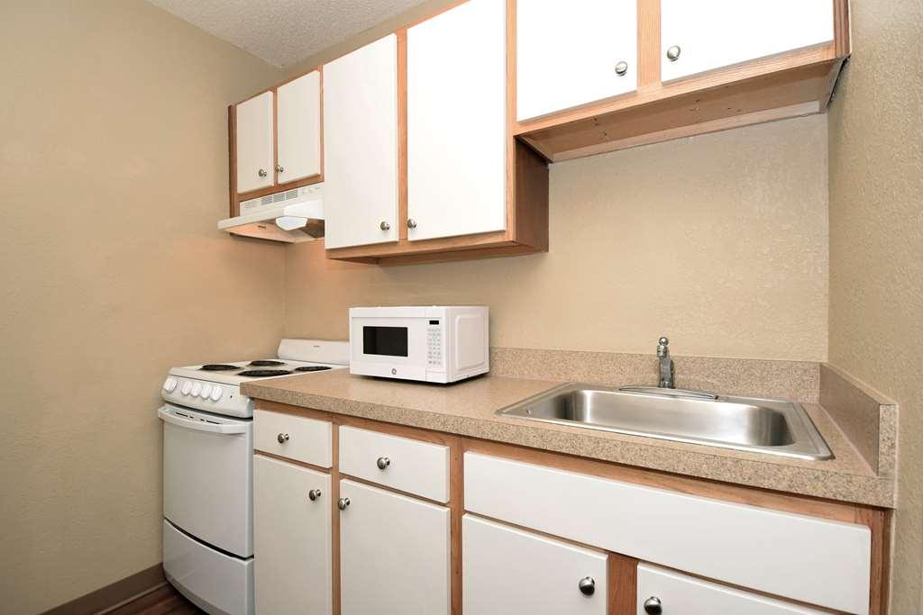 Extended Stay America Select Suites - Madison - Old Sauk Rd Room photo