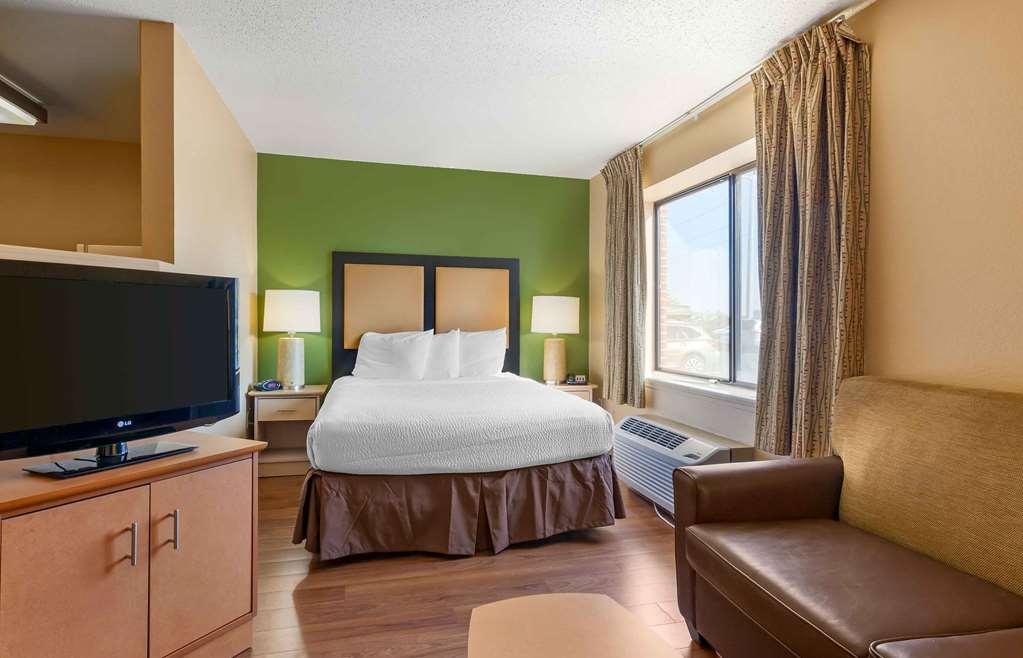Extended Stay America Select Suites - Madison - Old Sauk Rd Room photo