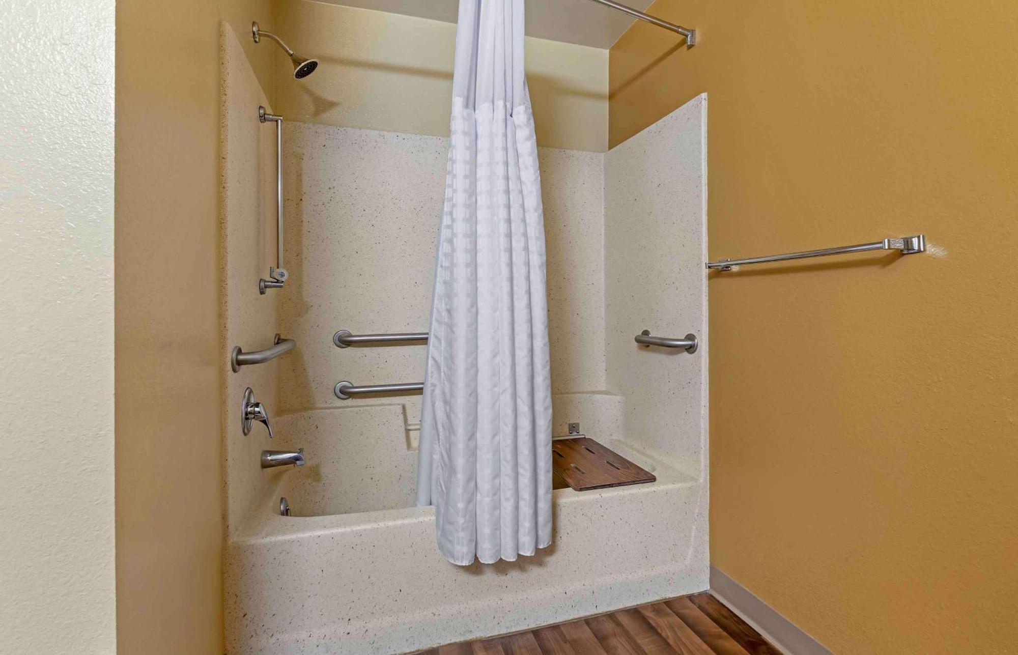 Extended Stay America Select Suites - Madison - Old Sauk Rd Exterior photo