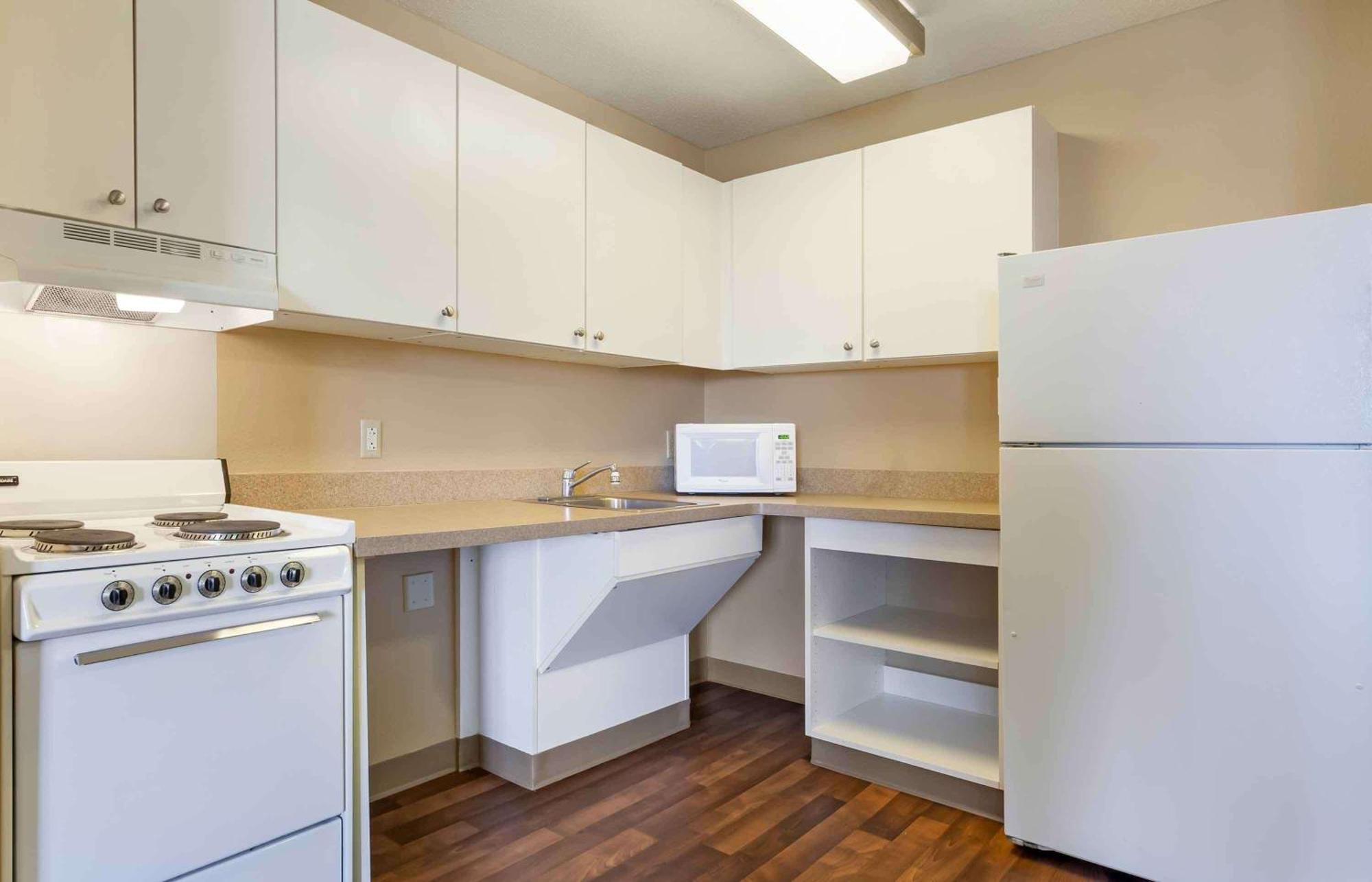 Extended Stay America Select Suites - Madison - Old Sauk Rd Exterior photo