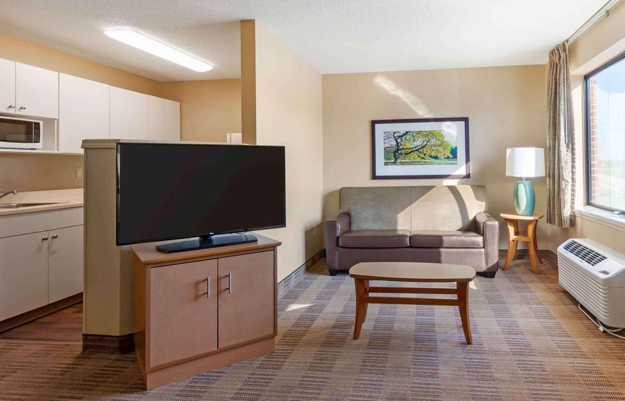 Extended Stay America Select Suites - Madison - Old Sauk Rd Exterior photo