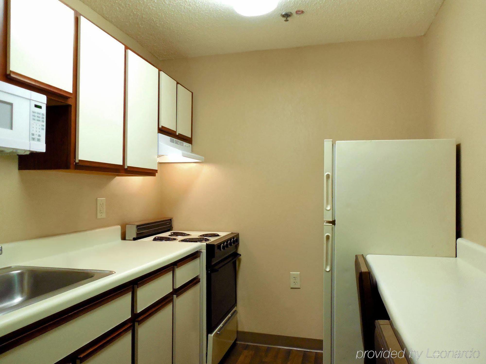 Extended Stay America Select Suites - Madison - Old Sauk Rd Exterior photo